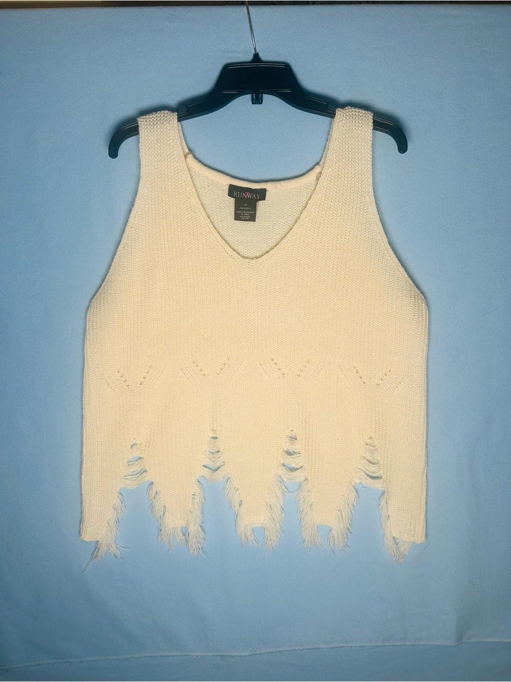 Plus size vest type knit ribbed tank 18/20 distressed choppy hem soft stretchy